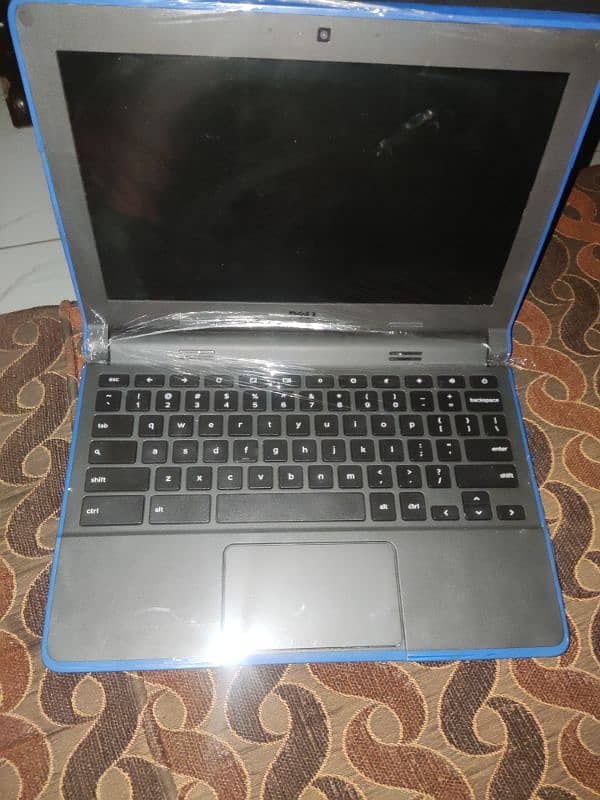 Dell 3120 laptop (BLUE) (4gb ram) 1