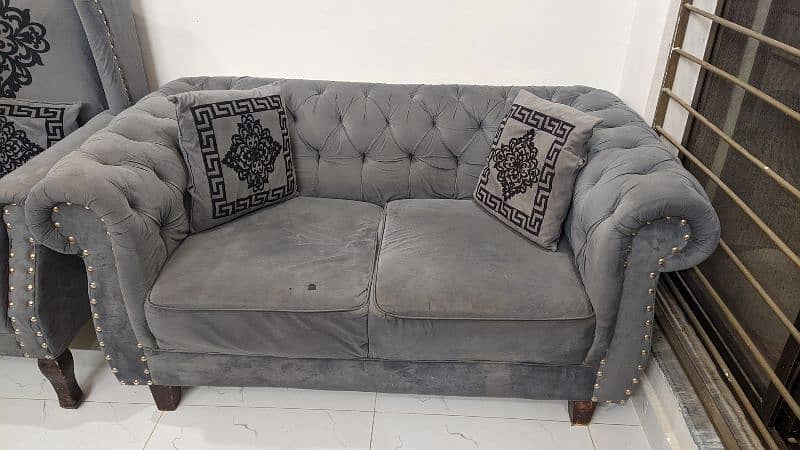 7 Seater Sofa Set For Sale (Urgent) 1