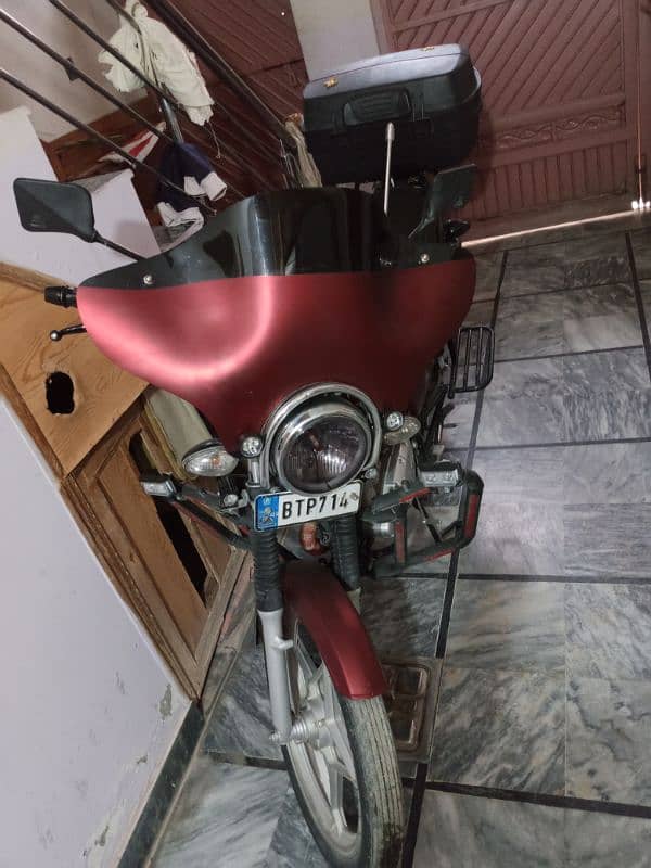 Suzuki GS 150 SE 12