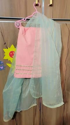 3_4 year baby girl clothes, new condition, only one time use