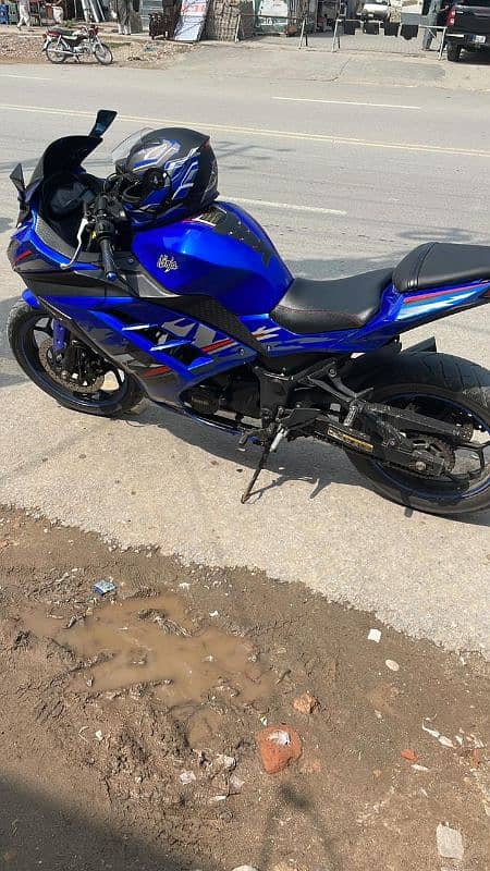 heavy bike kawasaki ninja 250r 3