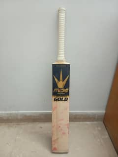 Midz Gold Edition Cricket Bat Like New