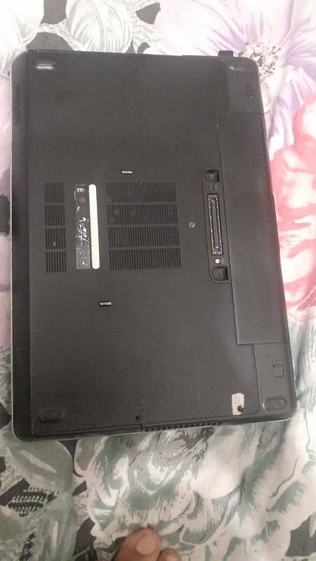 Dell leptop Latitude E-6440 1