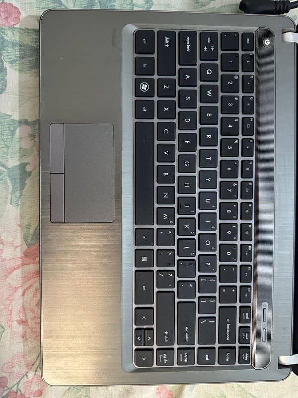 Hp i5 2nd generation 128 gb 3