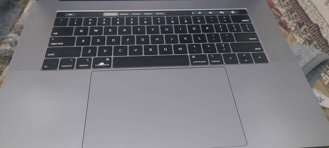 MacBook Pro 19 2