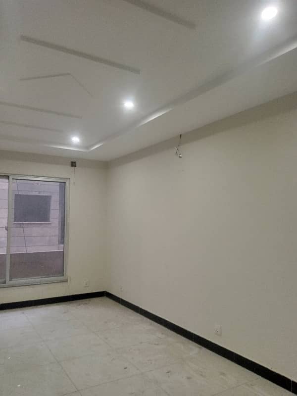 Rawalpindi Bahria Town phase8 awami3.2 bedroom apartment for rent 17