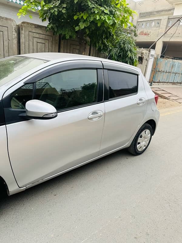 Toyota Vitz 2015 11