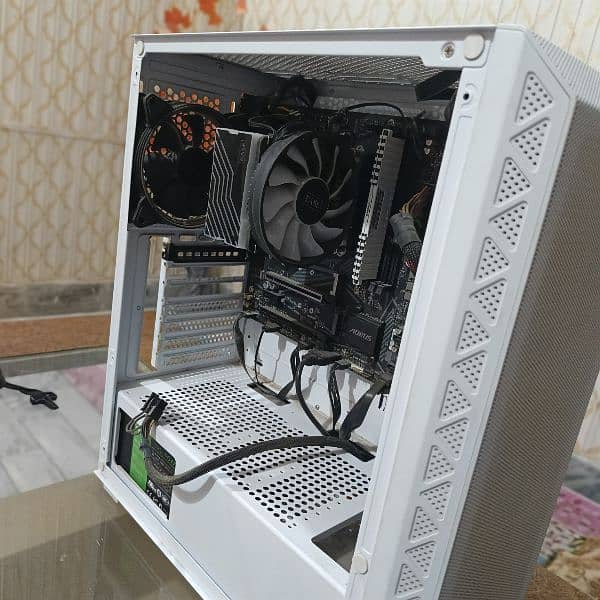 Ryzen 5 5600 with Rx 6600 gaming pc 5