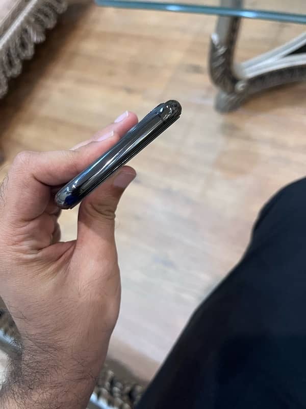 Iphone 11 Pro 64Gb PTA Approved 4