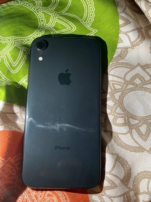 iPhone xr 128gb pta approve 3