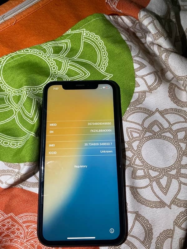 iPhone xr 128gb pta approve 5