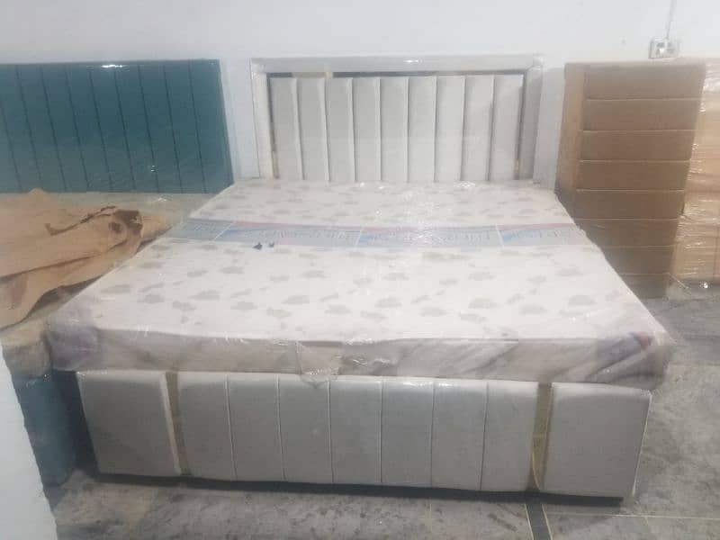 metal fram double bed cousion decent dezing 2