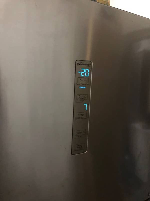 Samsung digital  inverter full size Refrigerator +twin  cooling funct 5