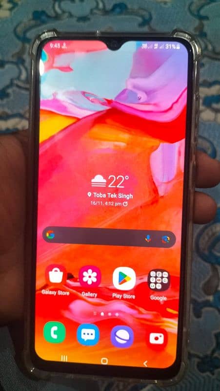 Samsung galaxy A70 6/128 under display finger 4