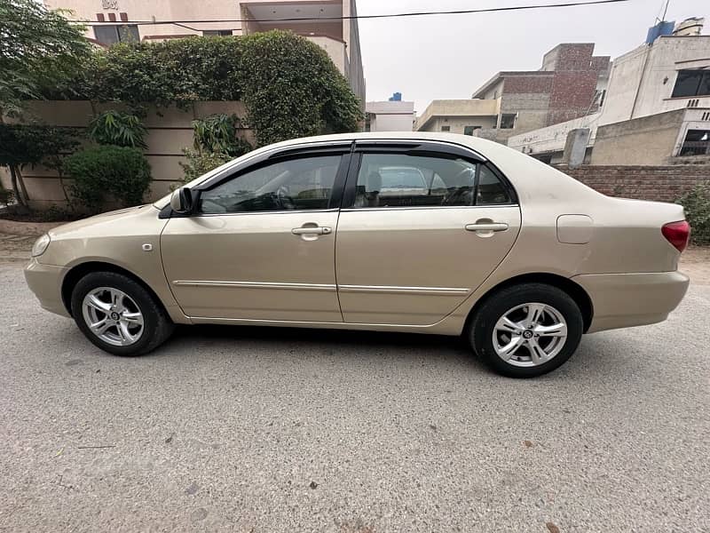 Toyota Corolla Altis 2006 4