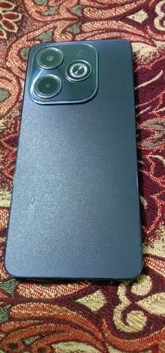 good condition  Infinix hot 40i 8ram 128 memery