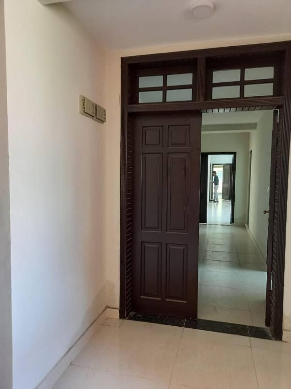 14 Marla Apartment Is Available For Rent In Askari 10 Sector F At Super Hot Location The Apartment Has Proper 4 Bedrooms With Attached Washrooms 2