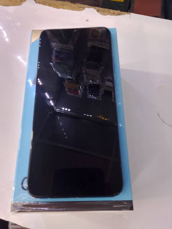 oppo A16e 4gb 64 gb  with box 10/8 condition no any type fault 3