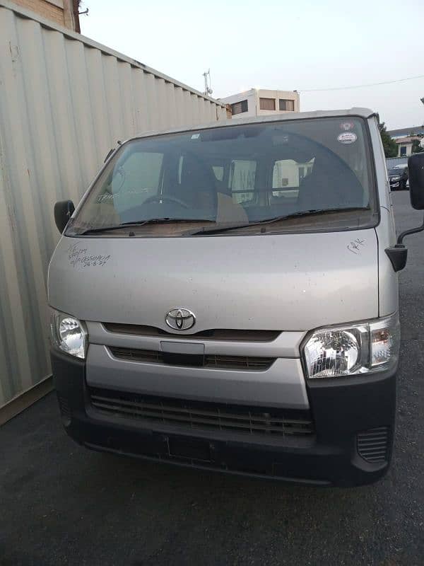 Toyota hiace 3