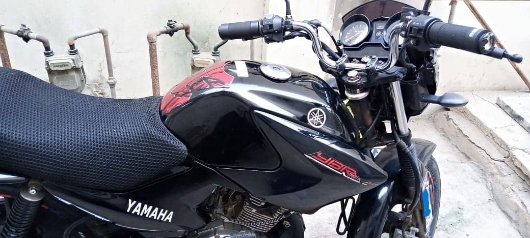 Yamaha ESD YBR 125 2018 8