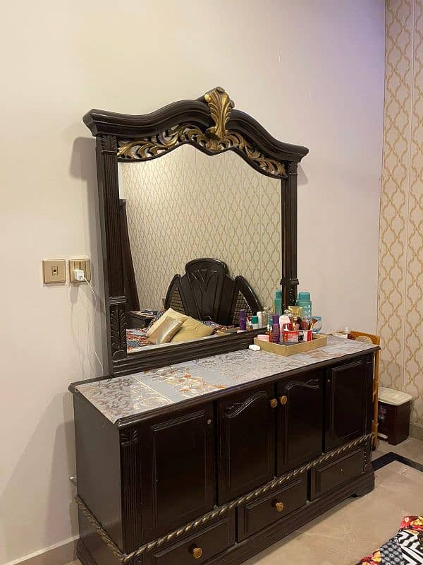 1 Bed Side Table And 1 Dressing Table 11