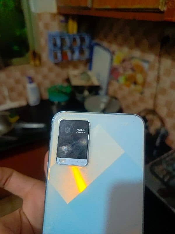 Vivo y21a 10/10 zero scratch mint condition 4/64 for sale 1