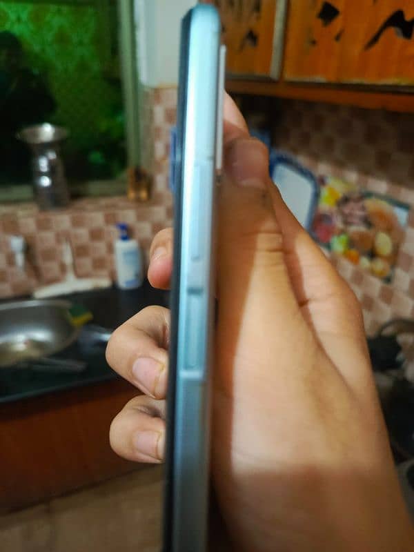 Vivo y21a 10/10 zero scratch mint condition 4/64 for sale 4