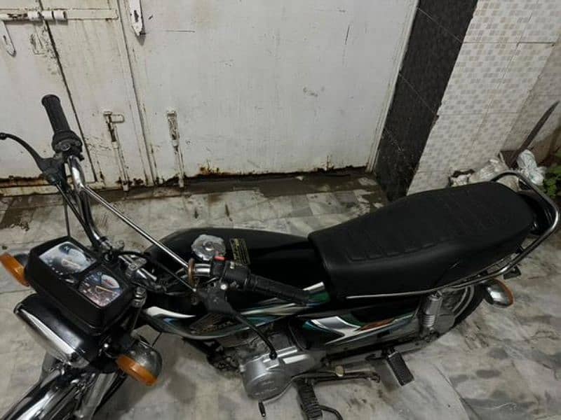 Honda 125 2023 8