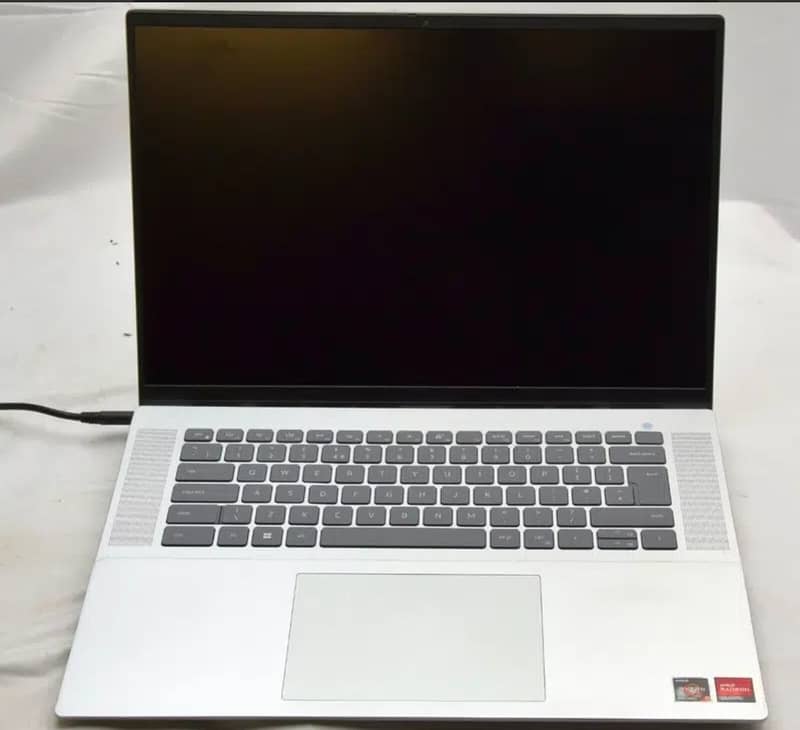 (Core i7 10th Gen) 15 inch (32gb/2TB Ram/SSD) l( apple i5 i3 dell ) 0