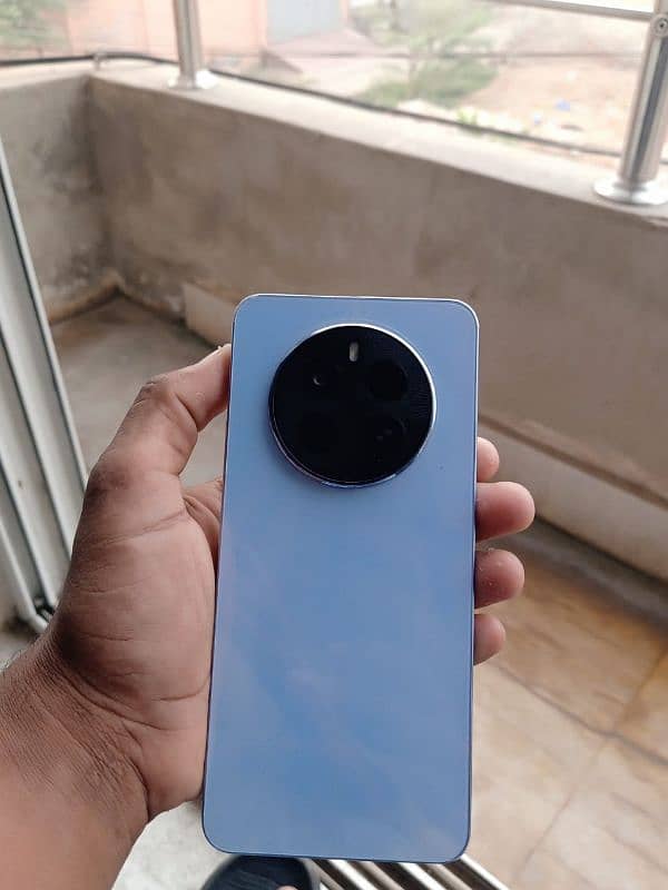 realme 12 2