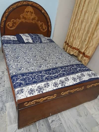 Single Bed Sy Bara Size 4x6 (without mattress) For Sale