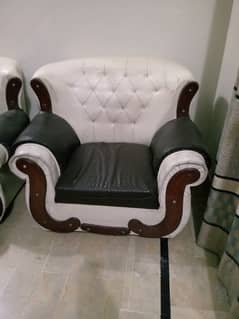 SELLING SOFA SET IN RS. 40,000