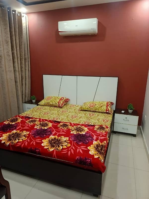 2 BEDROOM FULLY FURNISHE IDEAL LOCATION EXCELLENT FLAT FOR RENT IN SECTOR C BAHRIA TOWN LAHORE 6