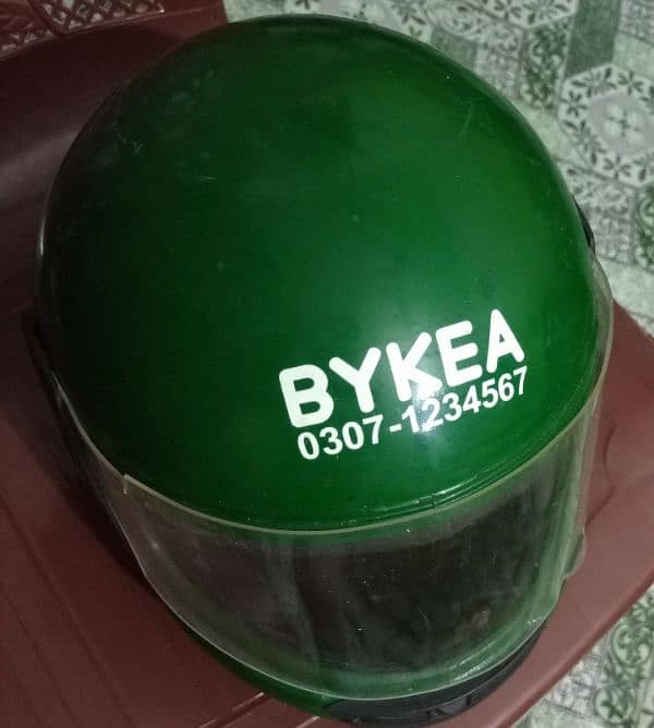 sasta helmet just like new 0