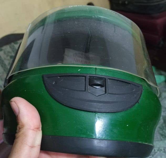 sasta helmet just like new 2