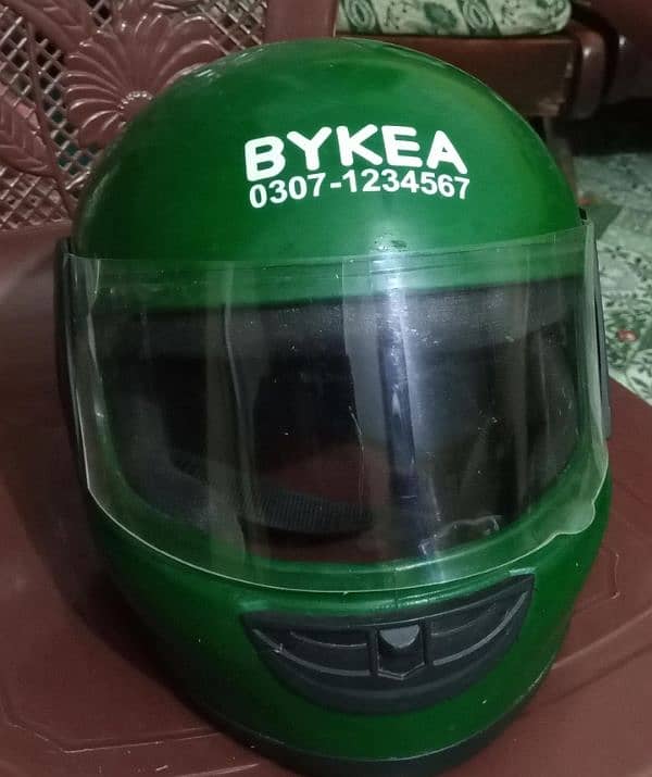 sasta helmet just like new 3