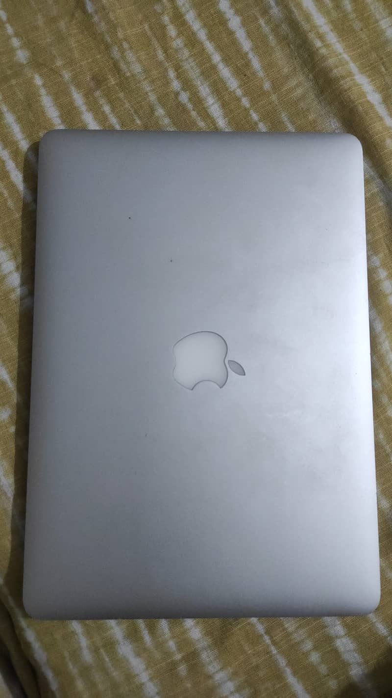 Macbook Pro (Retina, 13-inch, Late 2013) (Faulty Motherboard and HDD) 1