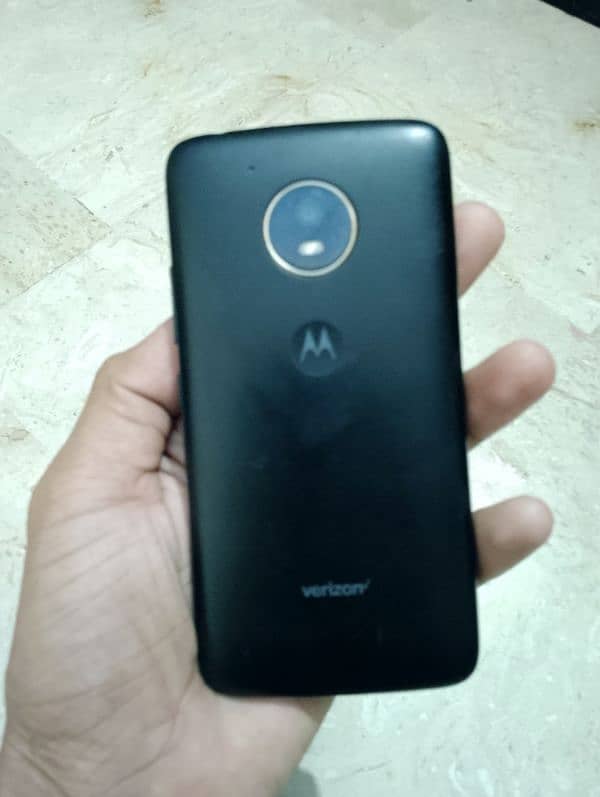 moto e4 3