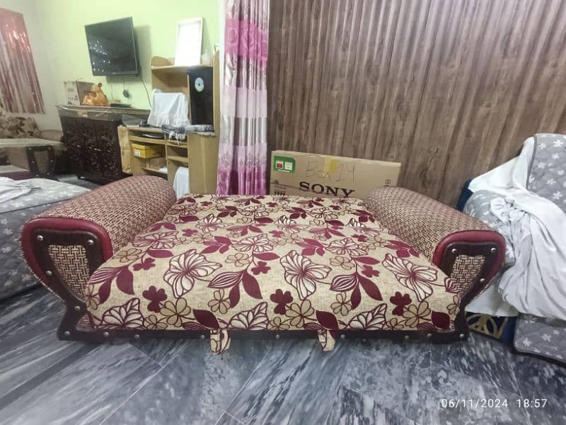 6 seater Bed Com sofa 2