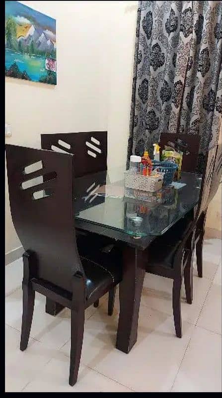 6 seater dining table 0