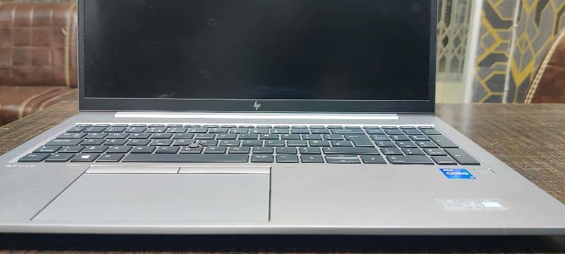 Hp Z book 15 firefly g8 | i7 11th | 4gb Nividia Graphics| Workstation 6