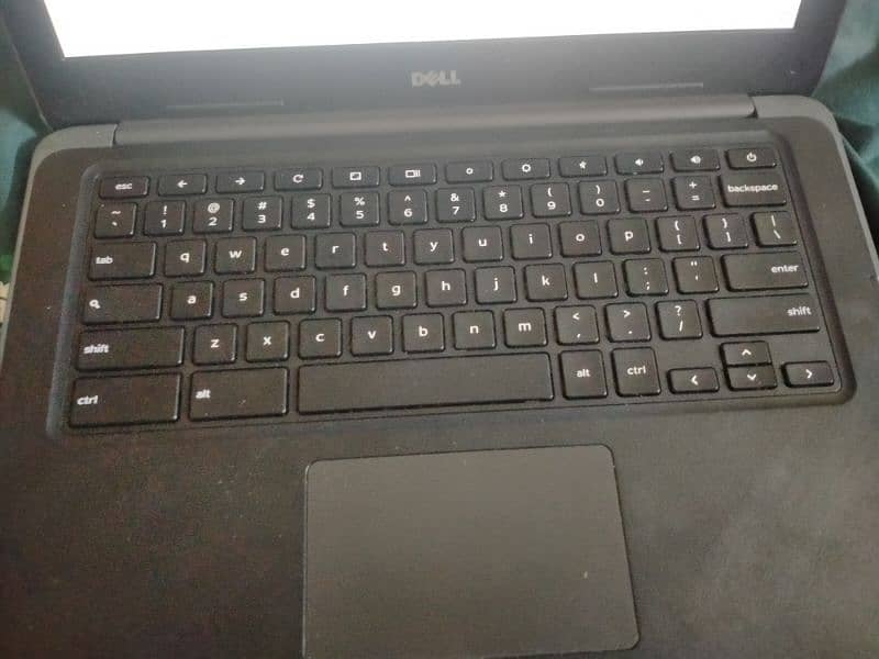 Dell Chromebook 3380 2