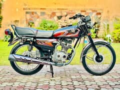 Honda 125 Black 2022 Model