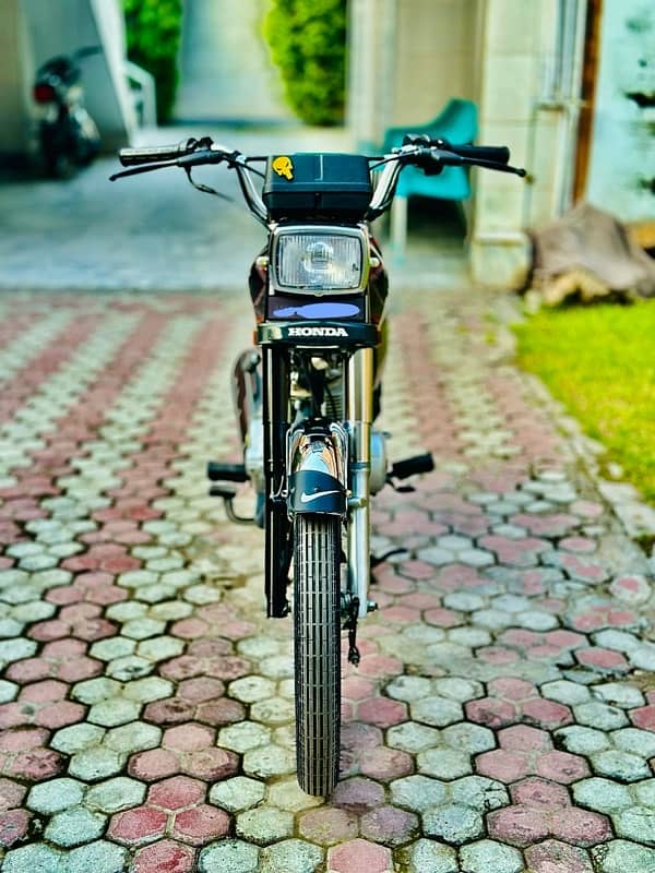 Honda 125 Black 2022 Model 4