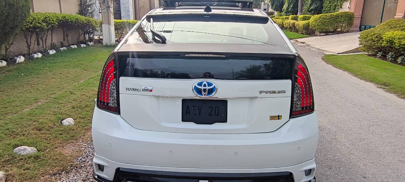 Toyota Prius 2010 GS Sun Roof 4