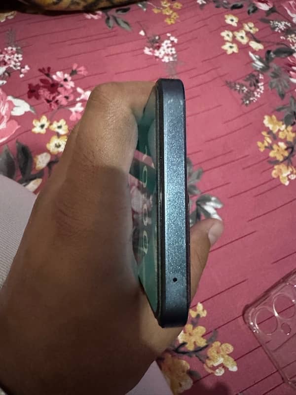 Oppo Reno 11F 3