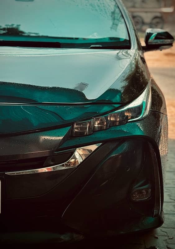 Toyota Prius 2017 1