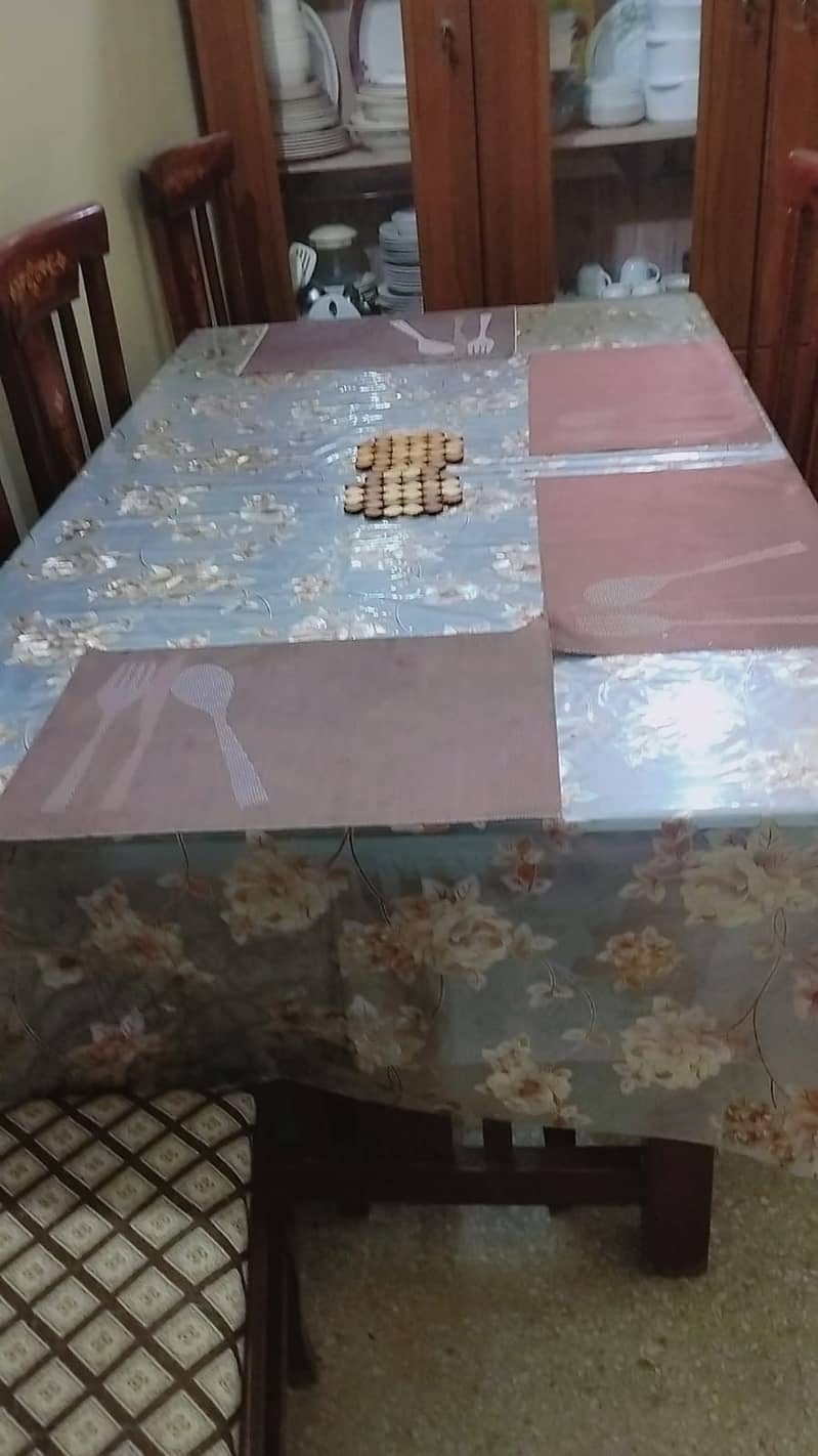 Dinning table with 6 chairs 2