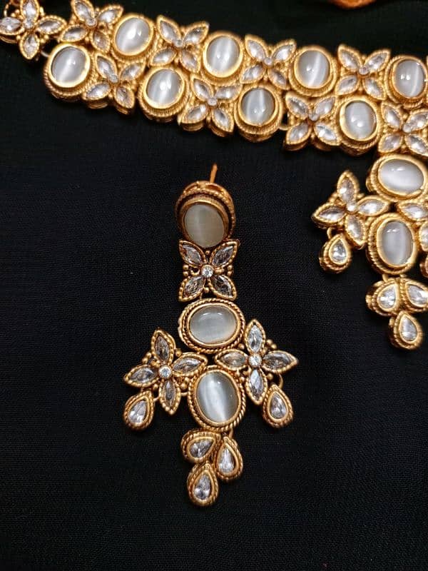 KUNDAN JEWELLERY SET 1