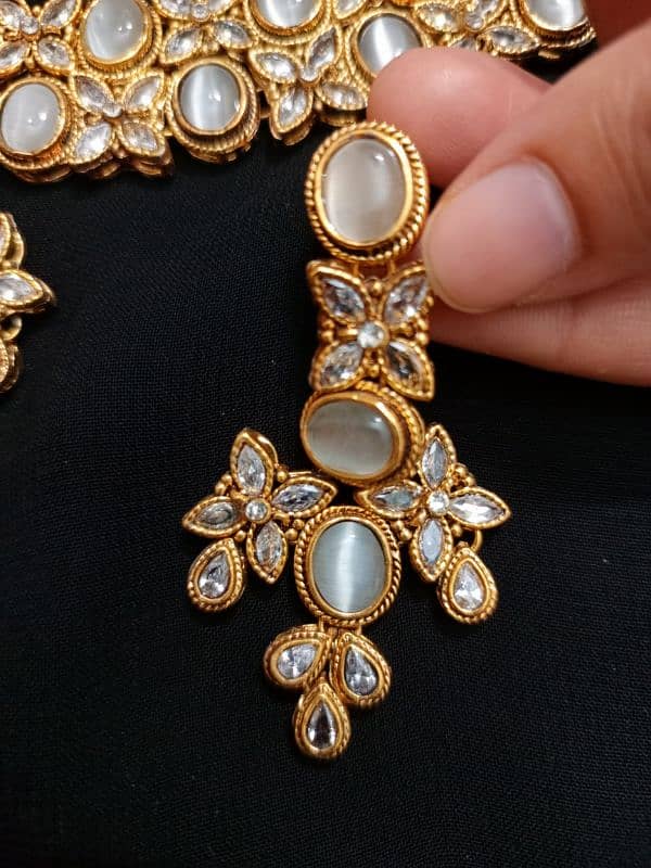 KUNDAN JEWELLERY SET 2